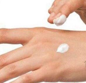 Oil for the treatment of psoriasis